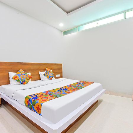 Fabhotel Raghumani Palace Ujjain Buitenkant foto