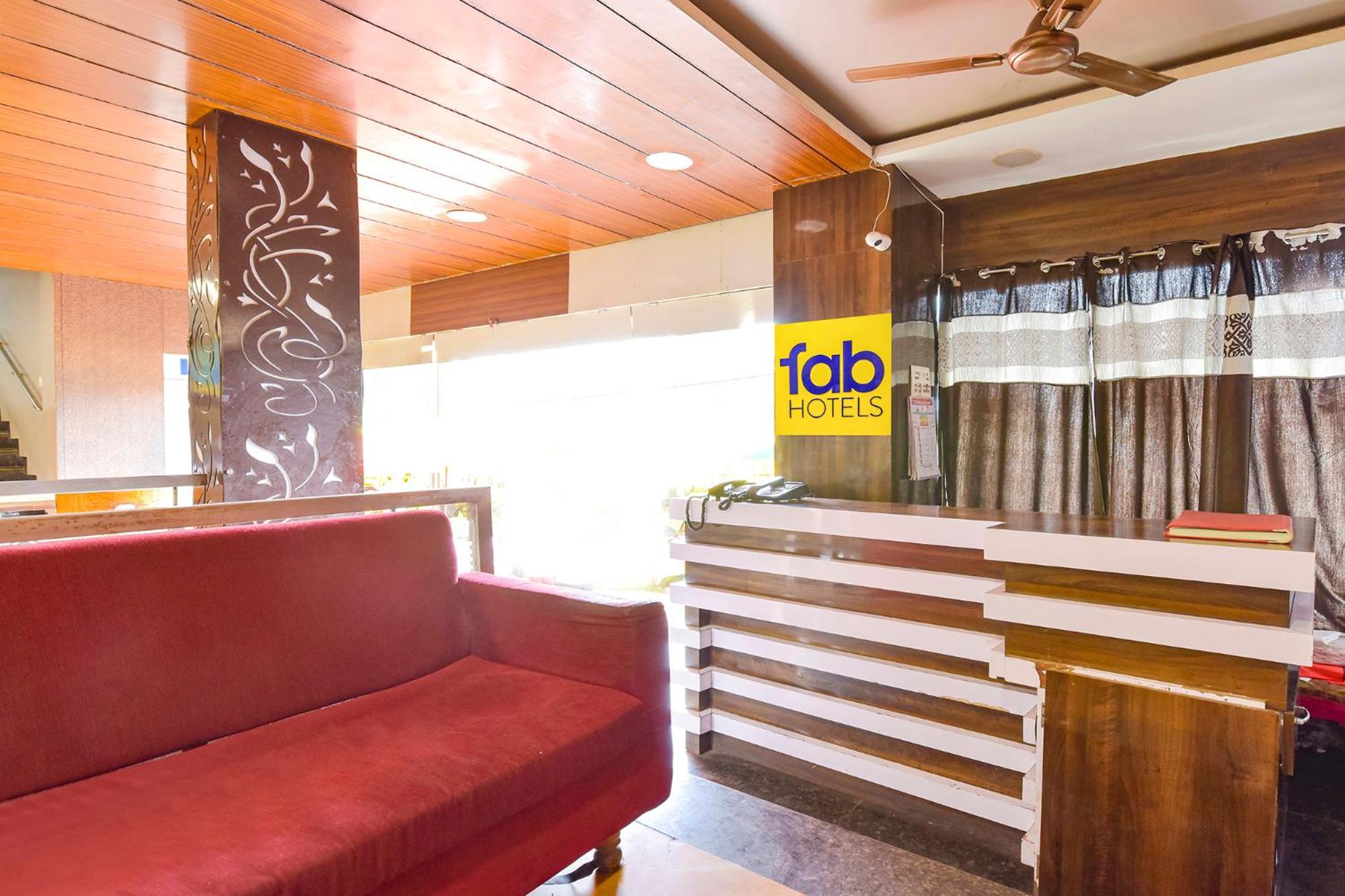 Fabhotel Raghumani Palace Ujjain Buitenkant foto