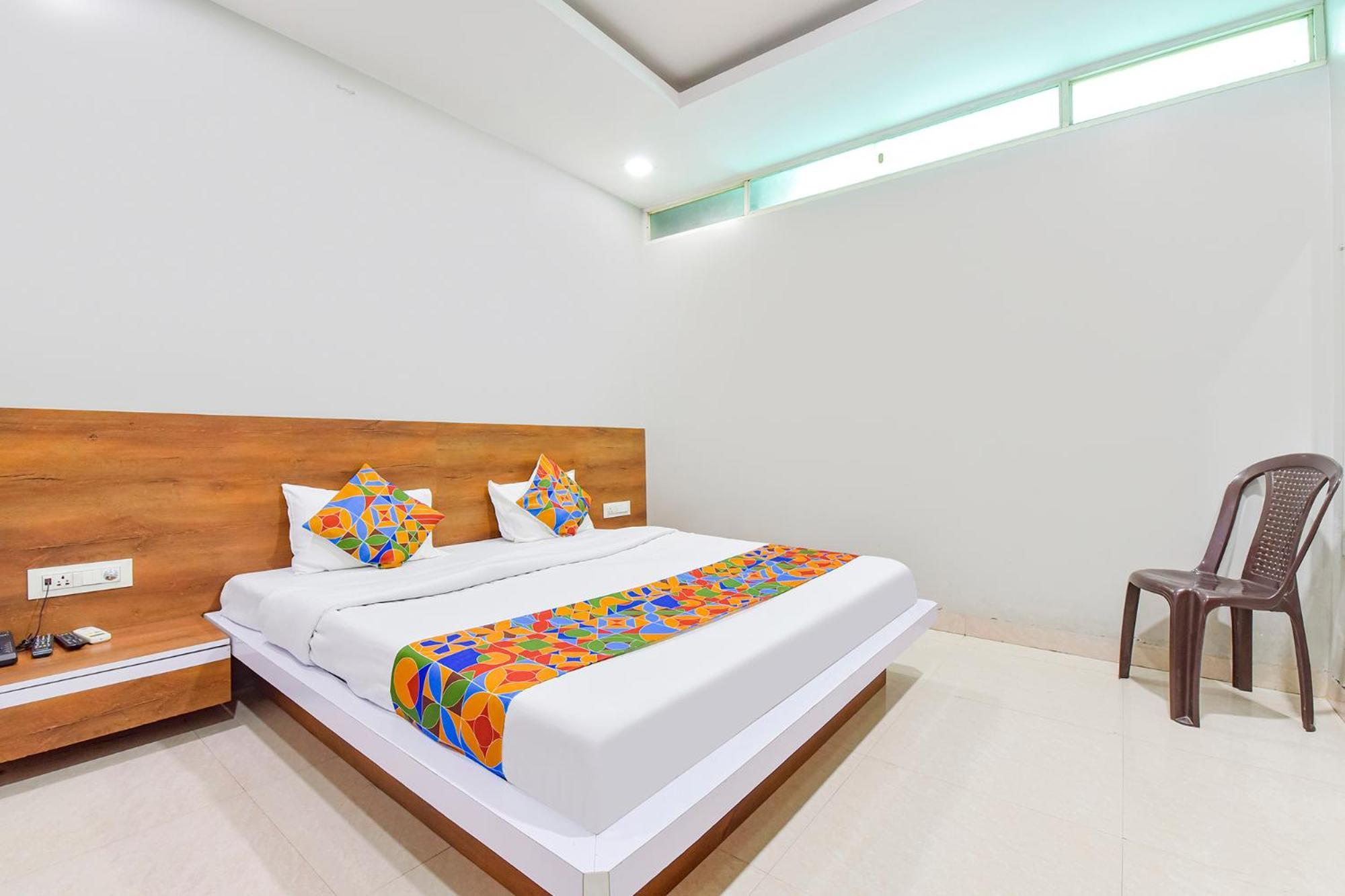 Fabhotel Raghumani Palace Ujjain Buitenkant foto