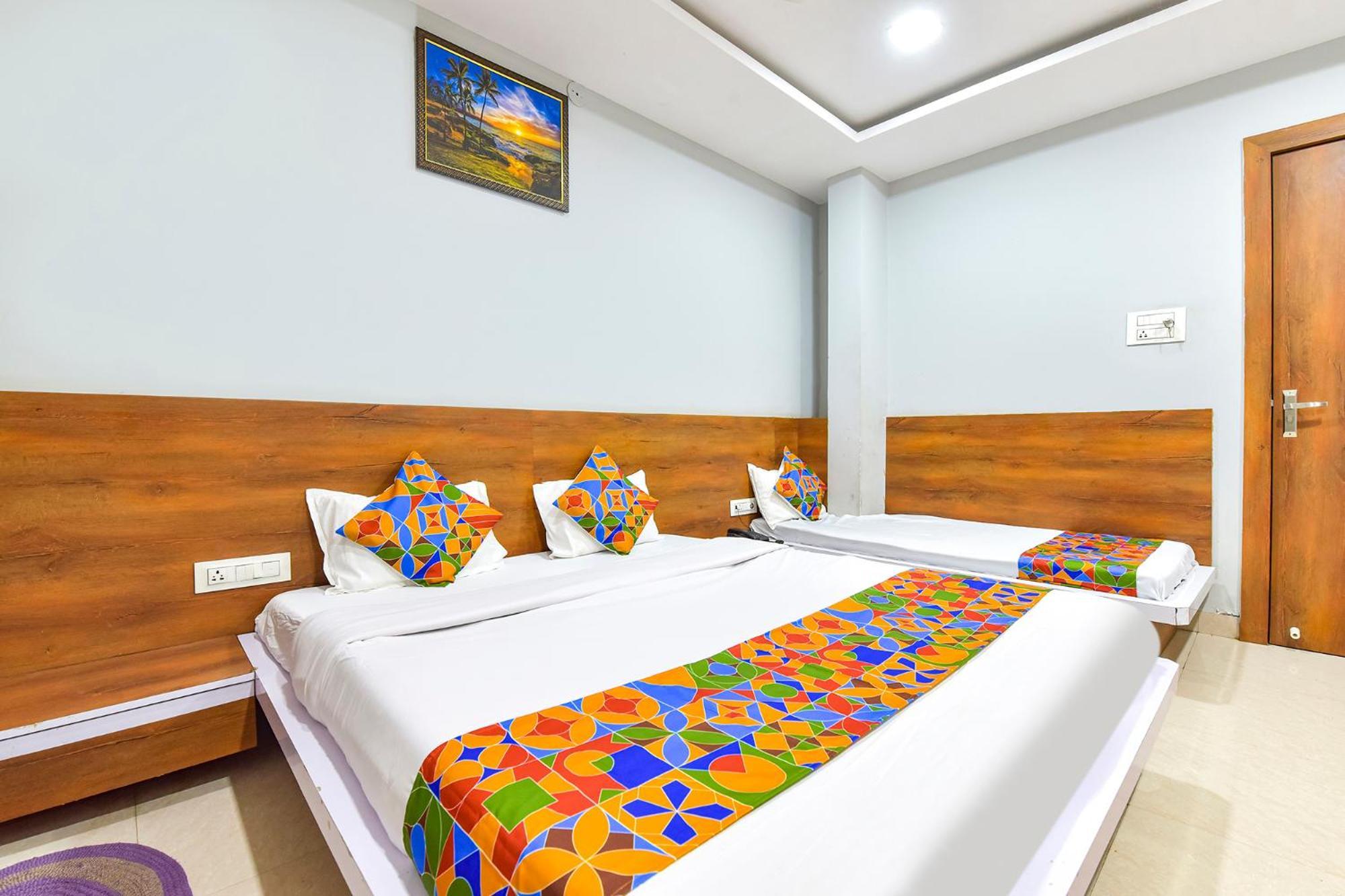 Fabhotel Raghumani Palace Ujjain Buitenkant foto