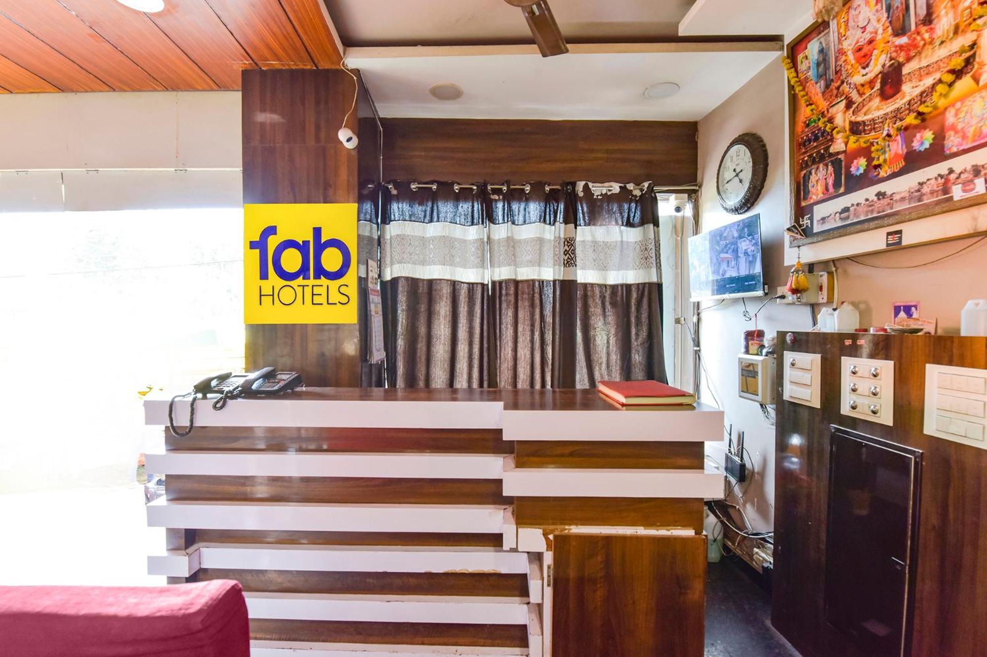 Fabhotel Raghumani Palace Ujjain Buitenkant foto
