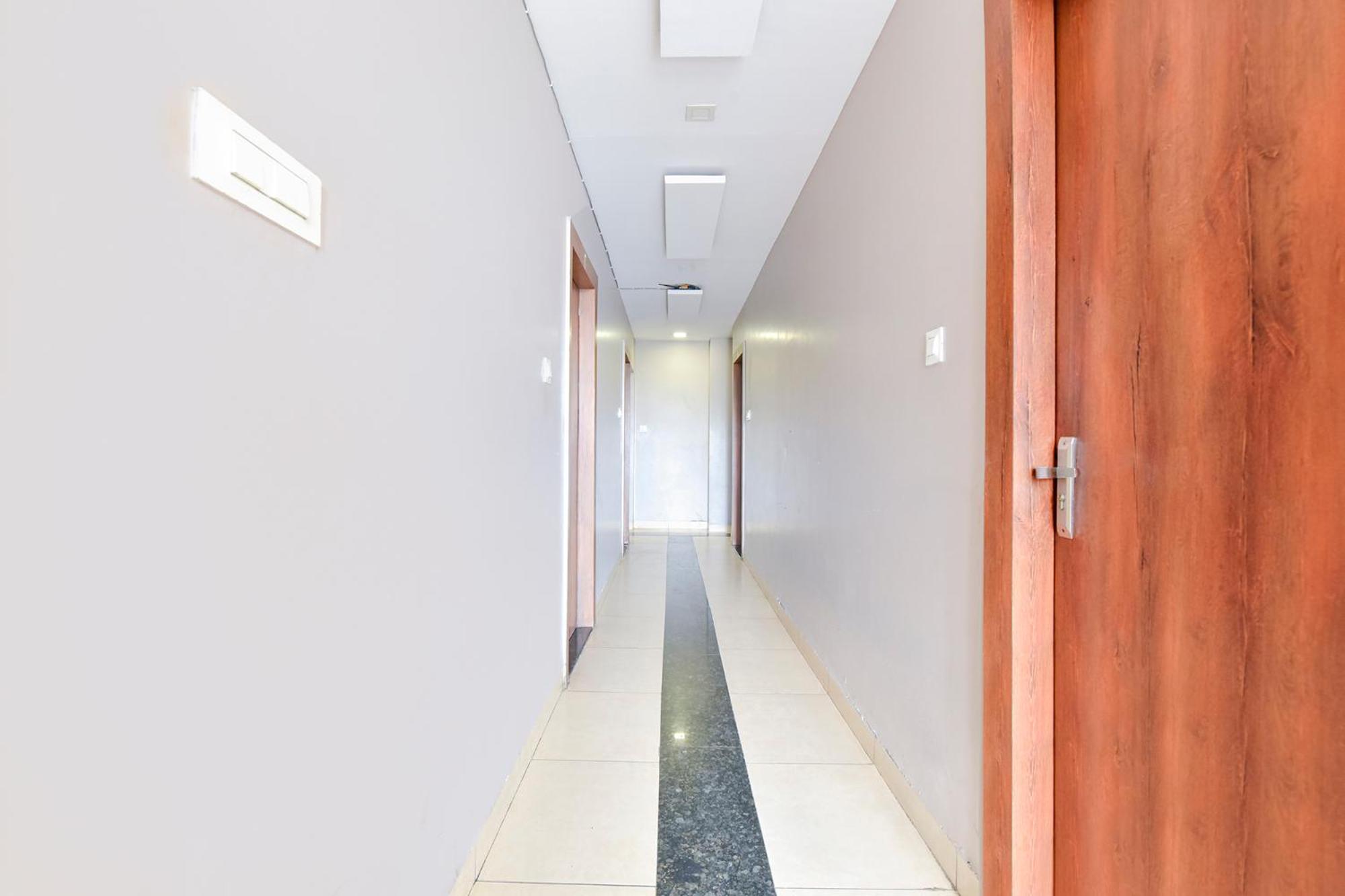 Fabhotel Raghumani Palace Ujjain Buitenkant foto